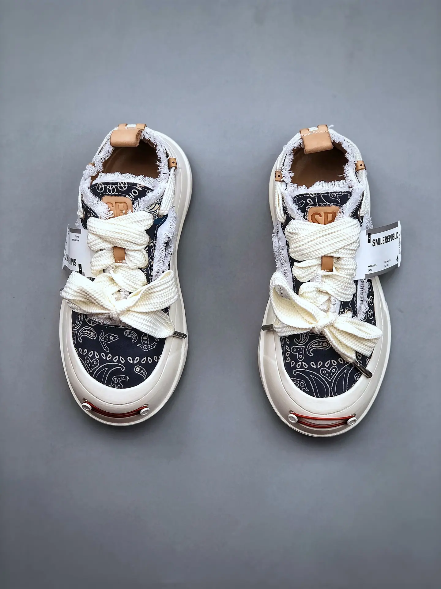 YASSW | The Stylish Appeal of Smile Republic Replica Sneakers