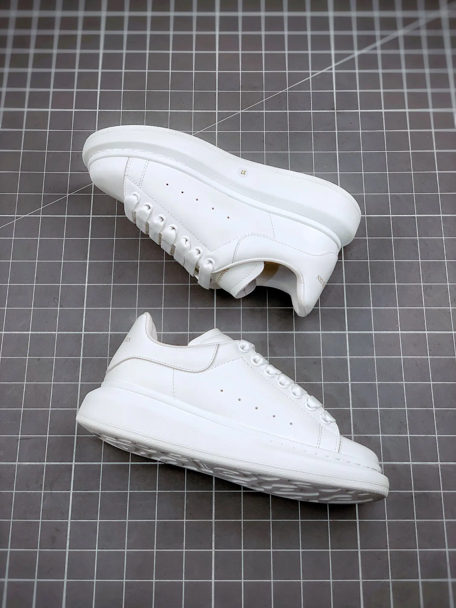 YASSW | Alexander McQueen Women's White Oversized Sneaker Replica