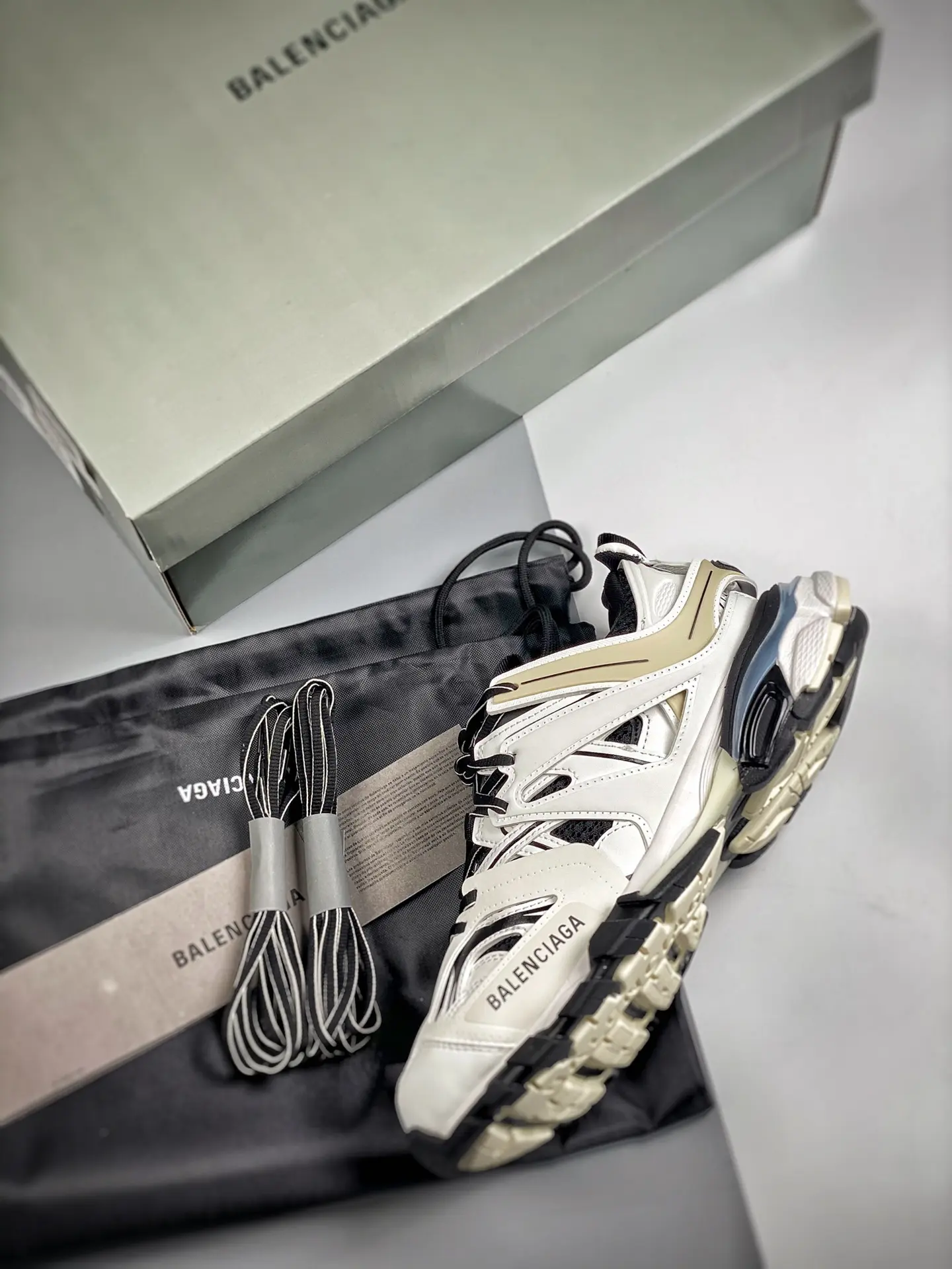 YASSW | Replica Balenciaga Track.2 Sneaker - Beige: Quality Meets Style