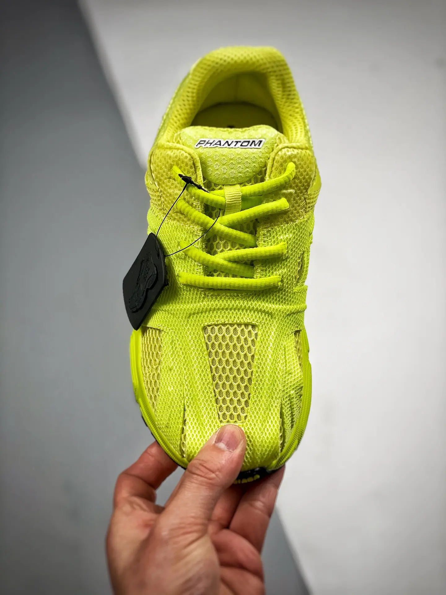 YASSW | The Ultimate Guide to Balenciaga Phantom Sneakers: Green/Yellow Replicas