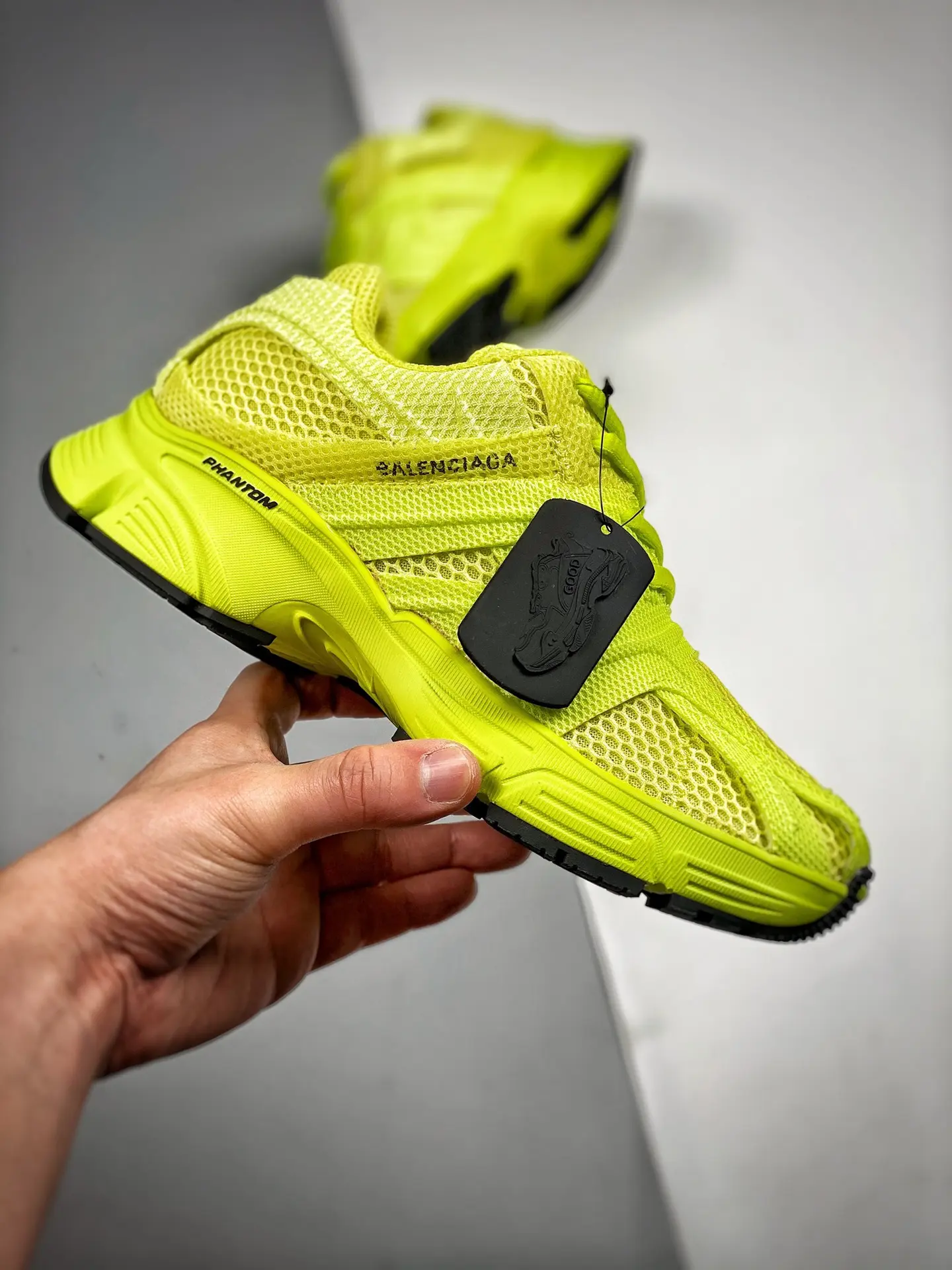 YASSW | The Ultimate Guide to Balenciaga Phantom Sneakers: Green/Yellow Replicas