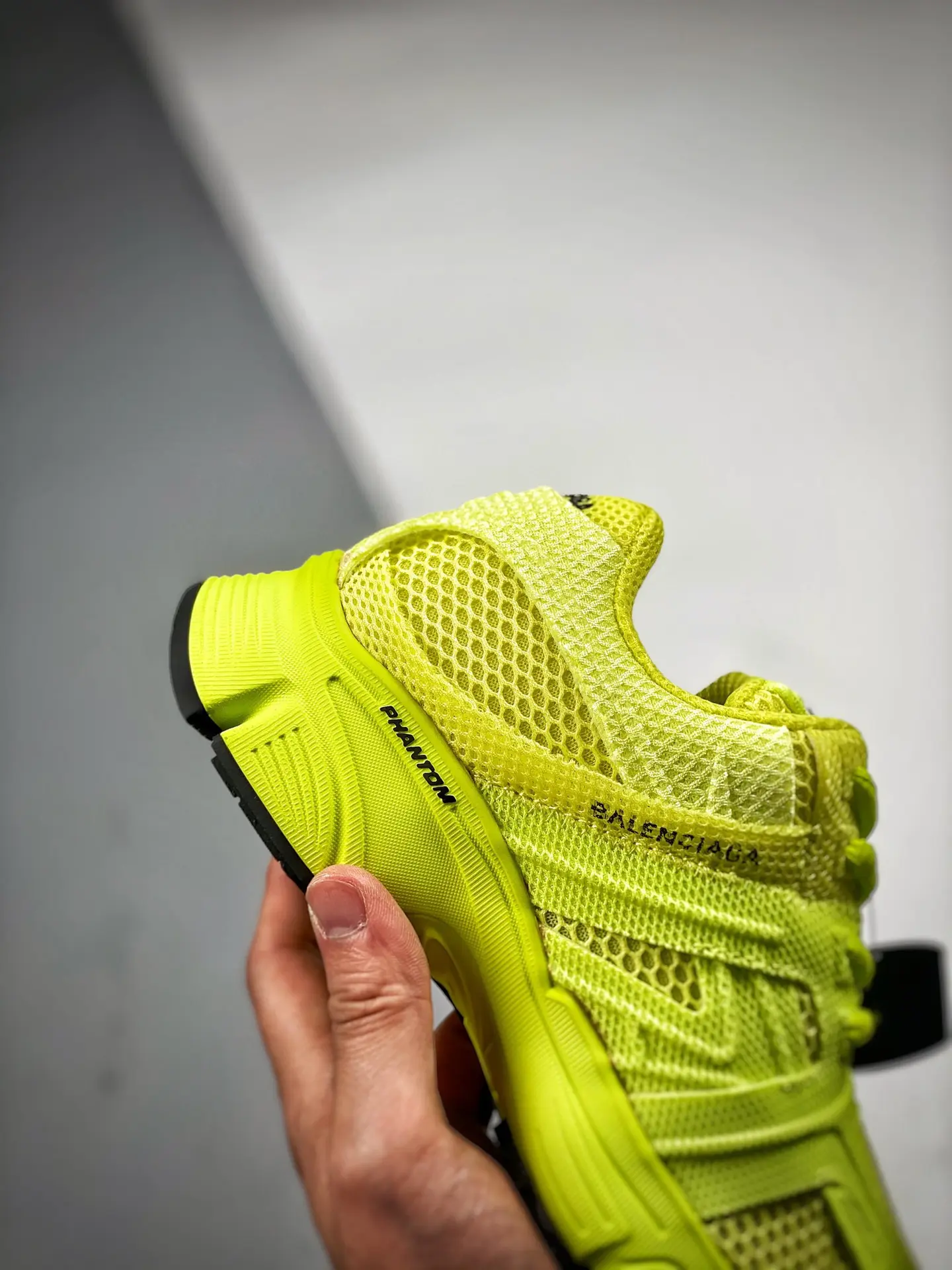 YASSW | The Ultimate Guide to Balenciaga Phantom Sneakers: Green/Yellow Replicas