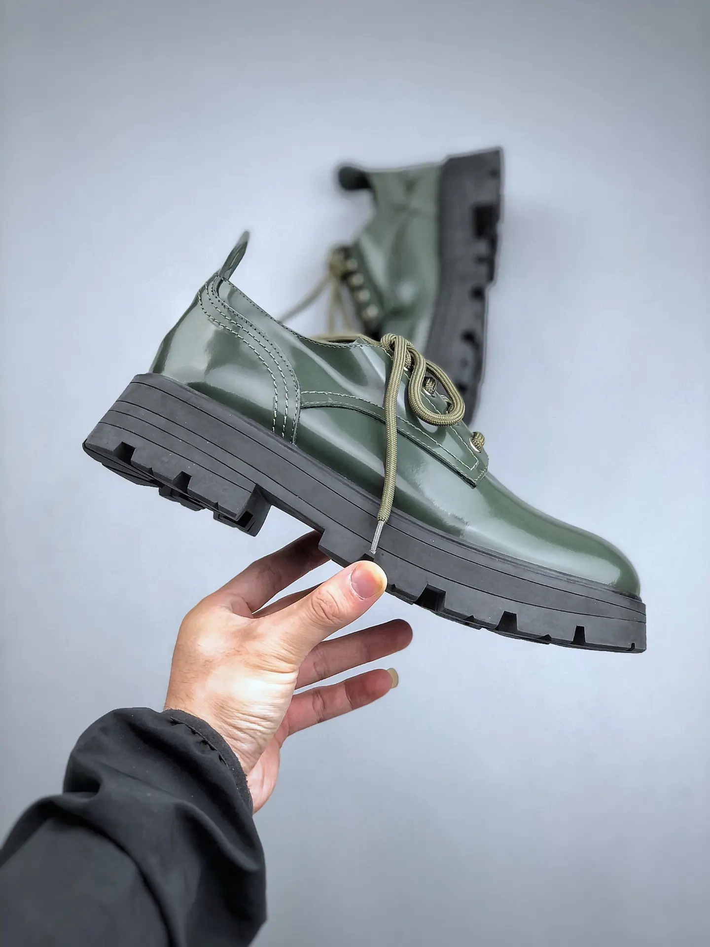 YASSW | Replica Alexander McQueen Lace-Up Platform Ankle Booties in Dark Green: An In-Depth Review