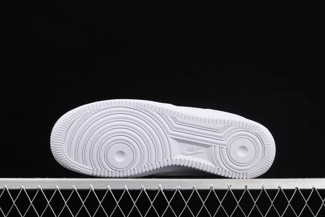 YASSW | Nike Air Force 1/1 White Black Cosmic Clay Replica: Pros, Cons, and Reviews