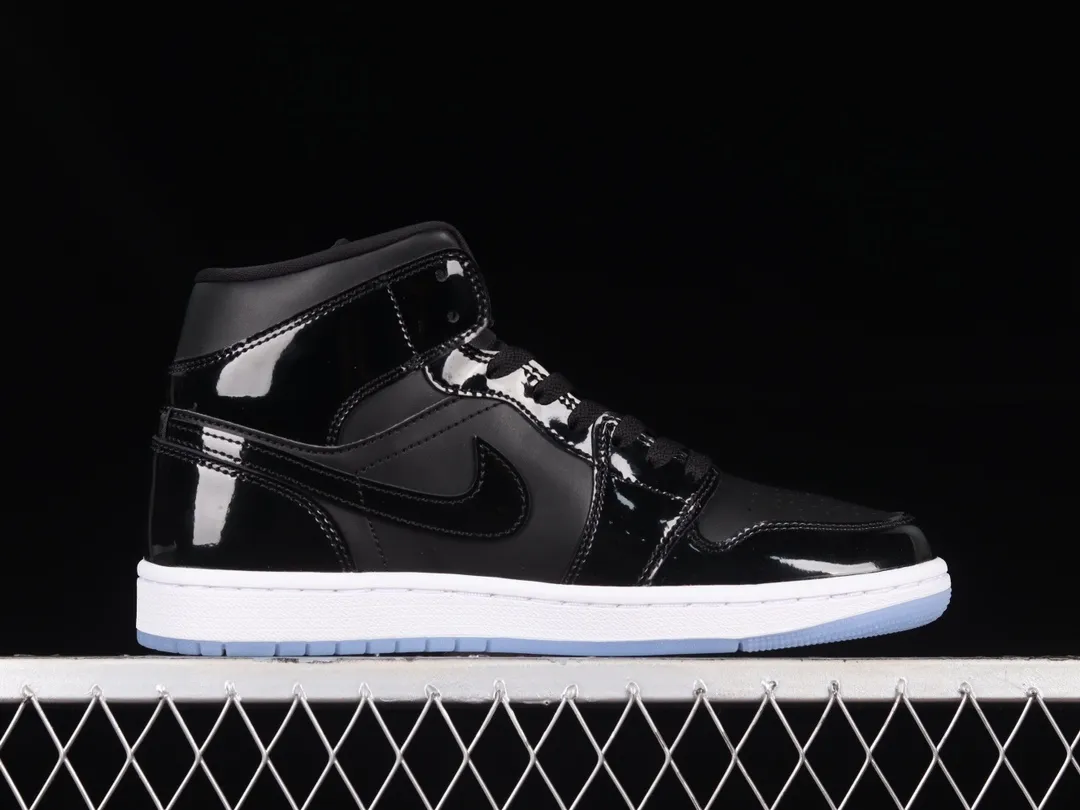 YASSW | Air Jordan 1 Mid SE Black/Dark Concord-White Replica Review