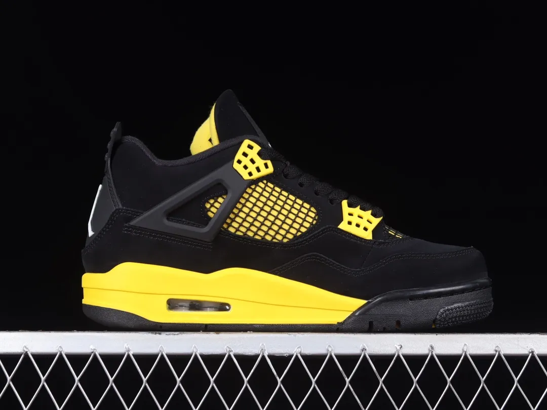 YASSW | Air Jordan 4 Retro Thunder 2023 Review: Replica Insights and Real Comparisons