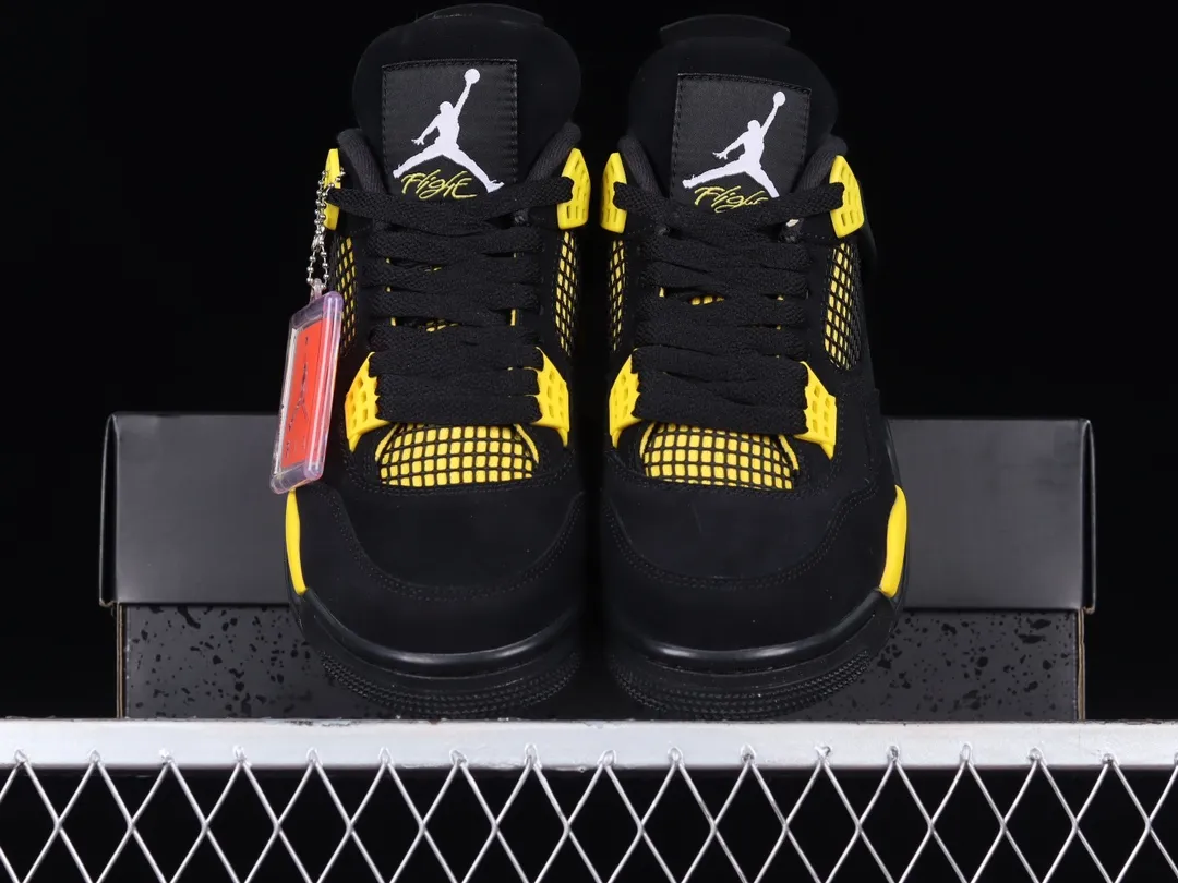 YASSW | Air Jordan 4 Retro Thunder 2023 Review: Replica Insights and Real Comparisons