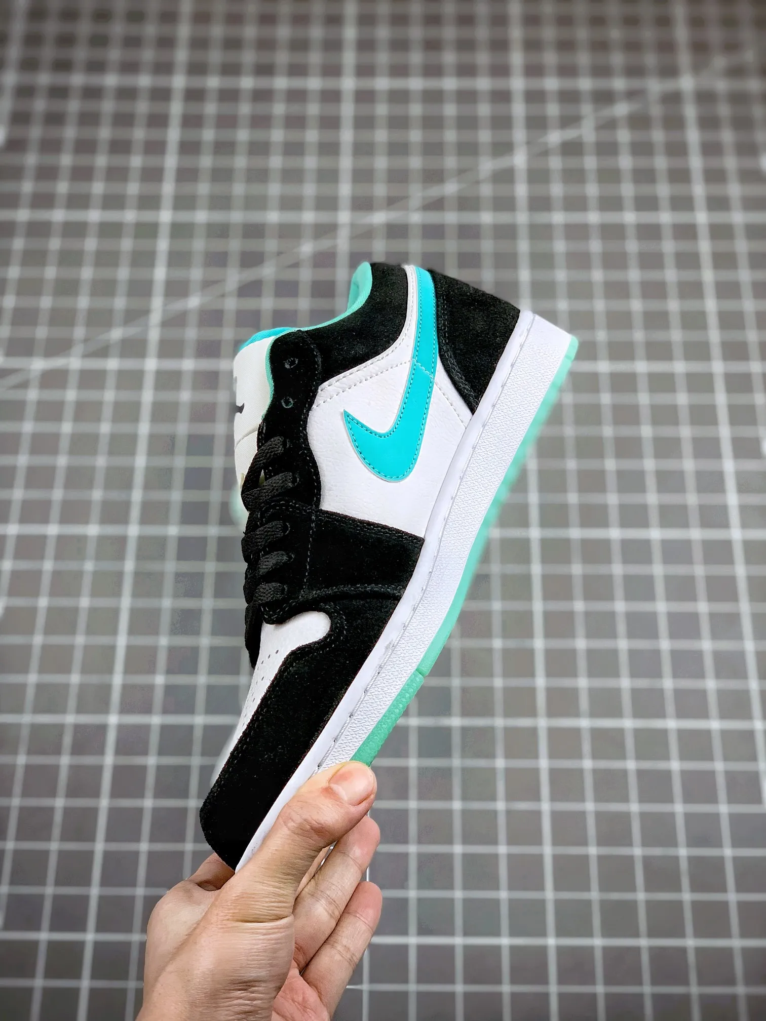 YASSW | Fake Rep Air Jordan 1 Low Island Green White Black CQ9828-131: A Comprehensive Review