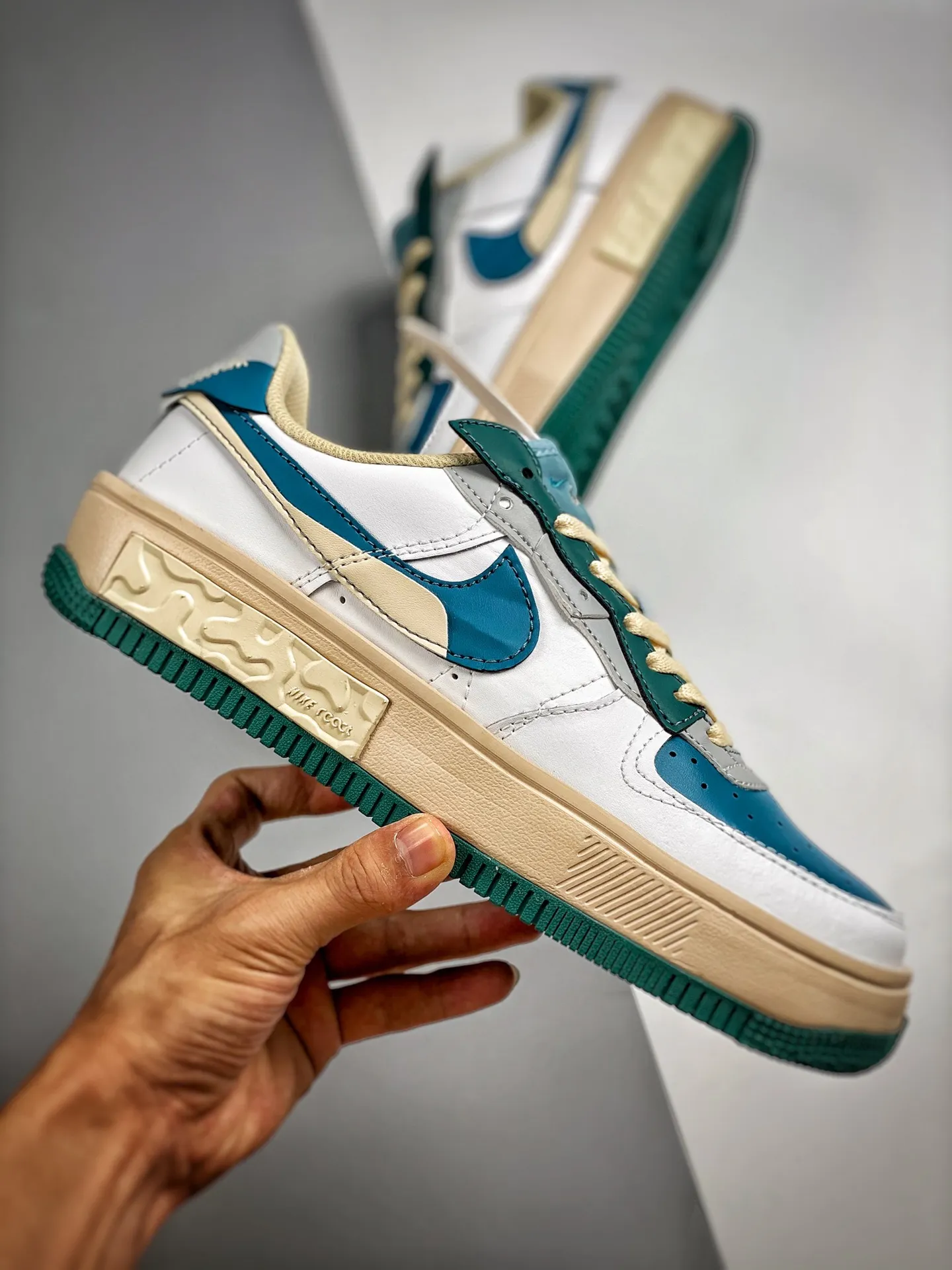 YASSW | Fake Rep Replica Nike Air Force 1 Fontanka White/Blue-Green: A Detailed Look