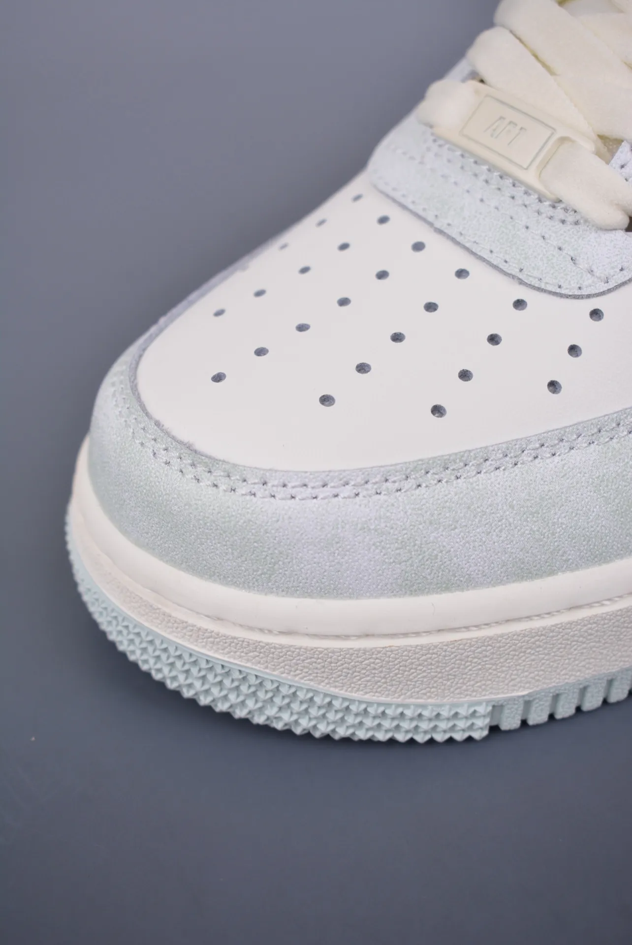 YASSW | The Ultimate Guide to Nike Air Force 1 Replicas: Styles, Pros, and Cons