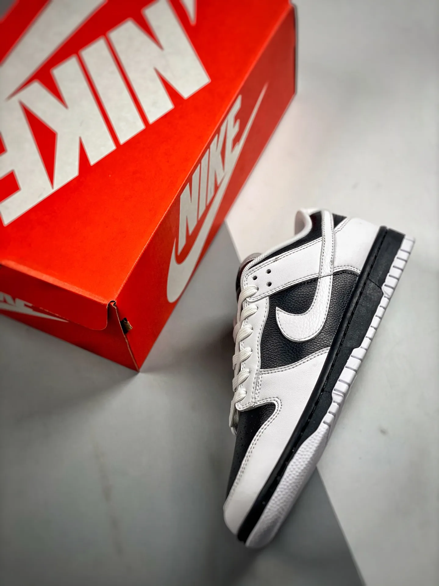 YASSW | Nike Dunk Low Retro Reverse Panda: A Comprehensive Guide