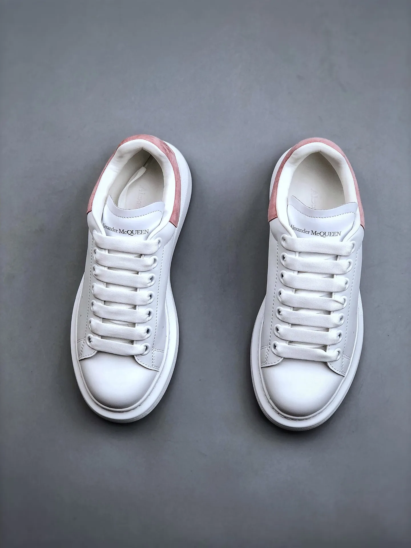 YASSW | Replica Alexander McQueen Women's Sneakers: Style Meets Affordability