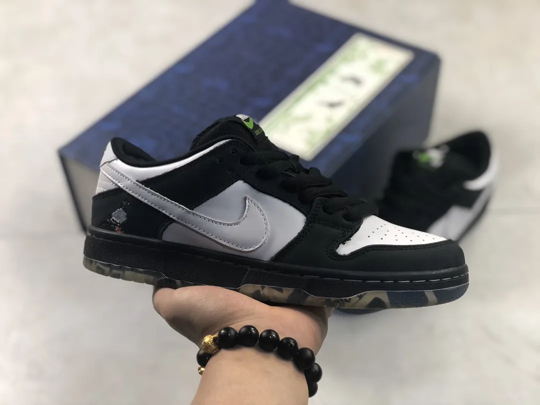 YASSW | Jeff Staple x Nike SB Dunk Low 'Panda Pigeon' Replica Review