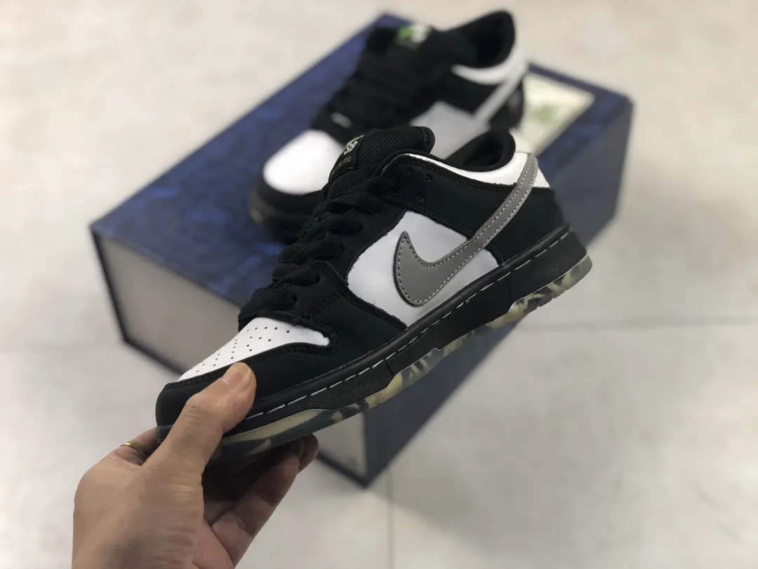 YASSW | Jeff Staple x Nike SB Dunk Low 'Panda Pigeon' Replica Review