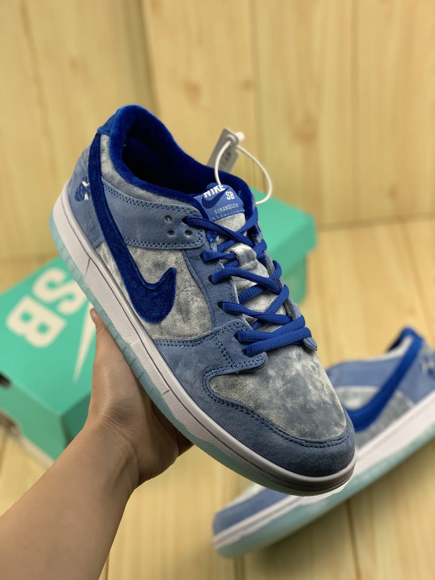 YASSW | Bright Melon Gym Blue Replica Nike SB Dunk Low Pro QS: 2020 Review