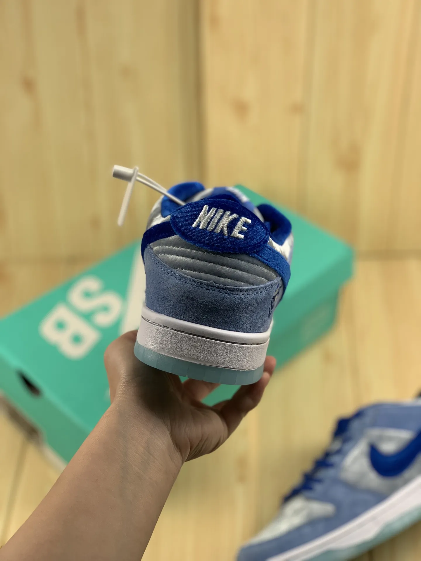 YASSW | Bright Melon Gym Blue Replica Nike SB Dunk Low Pro QS: 2020 Review