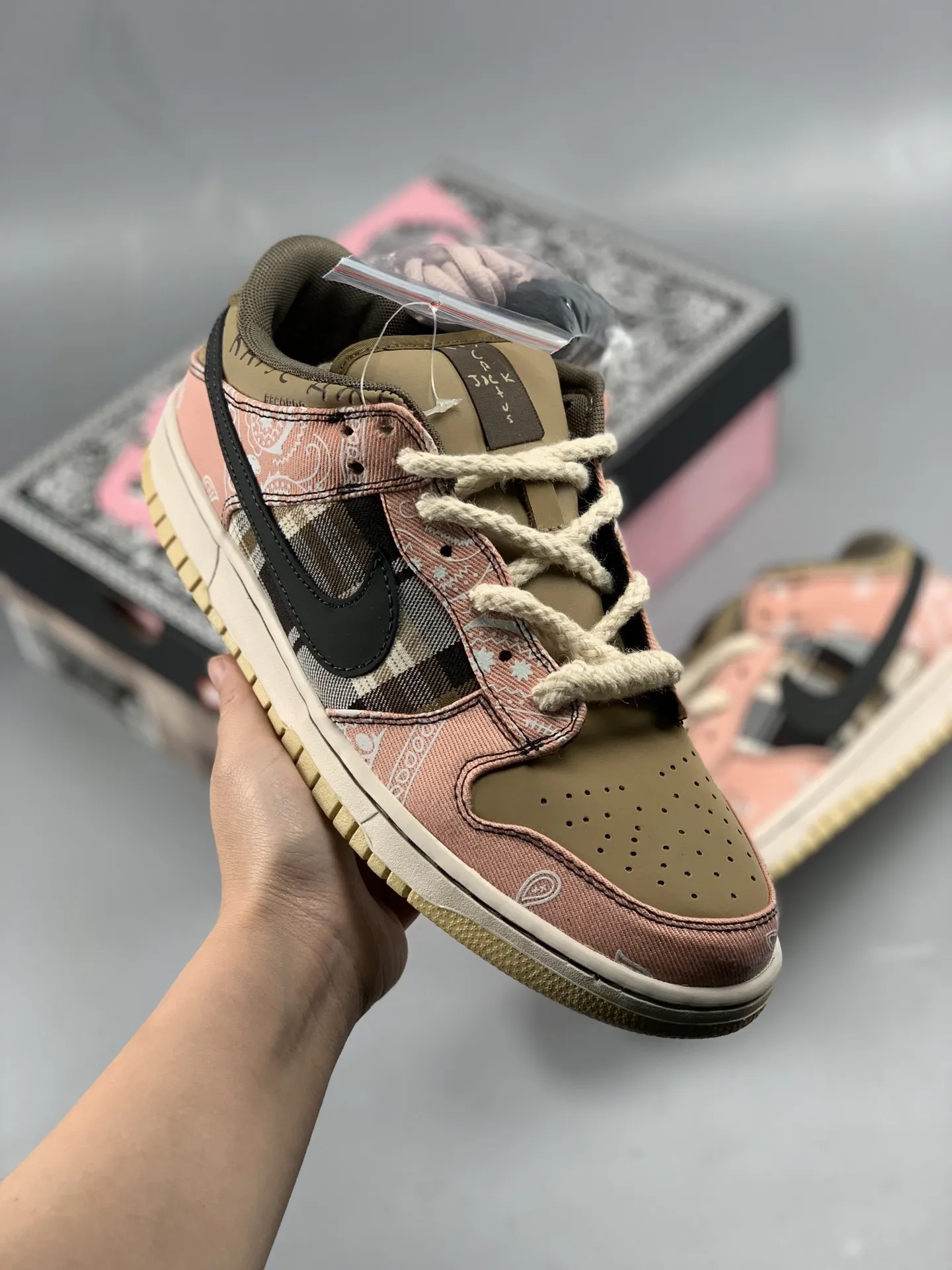 YASSW | Replica Travis Scott x Nike SB Dunk Low Bleached Pink Navy – Affordable Style