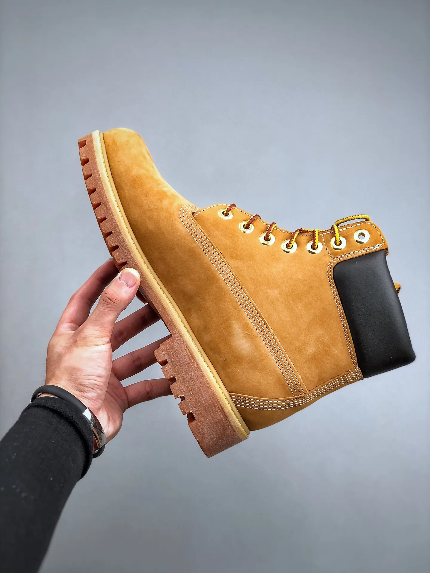 YASSW | Exploring Timberland Boots: From Authentic to Replicas