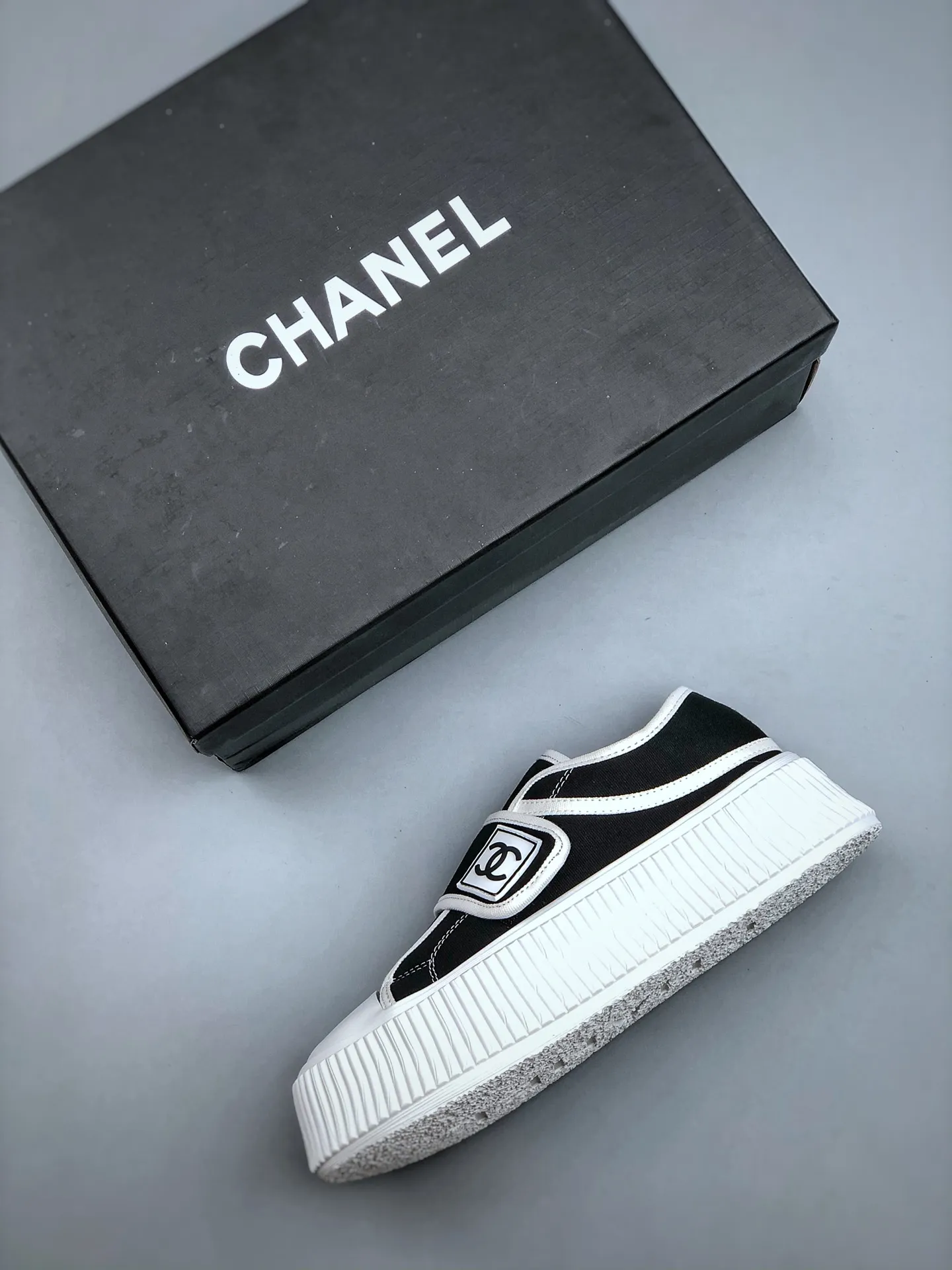 YASSW | Chanel Replica Sneakers: Black Canvas & Platform Style