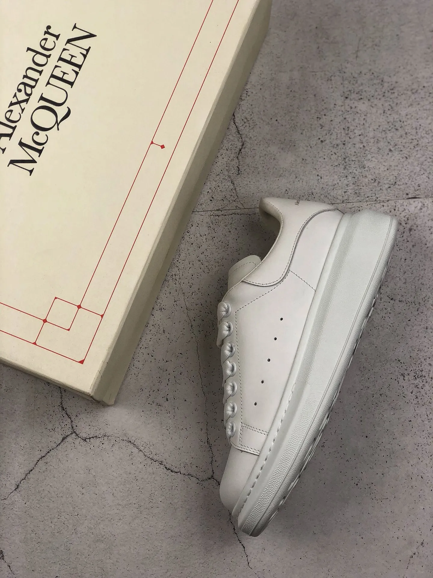 YASSW | Alexander McQueen White Oversized Sneakers (Replica)