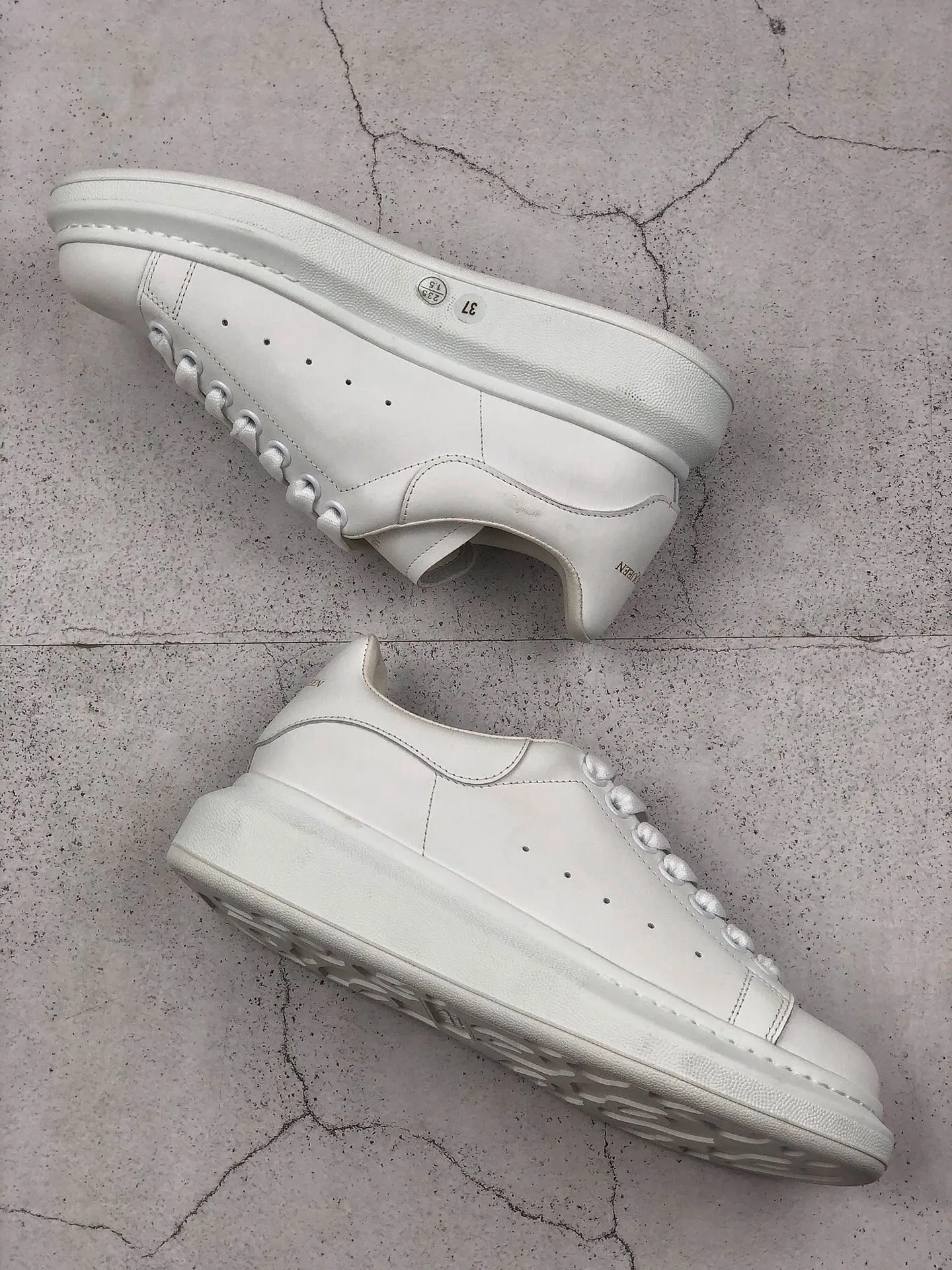 YASSW | Alexander McQueen White Oversized Sneakers (Replica)