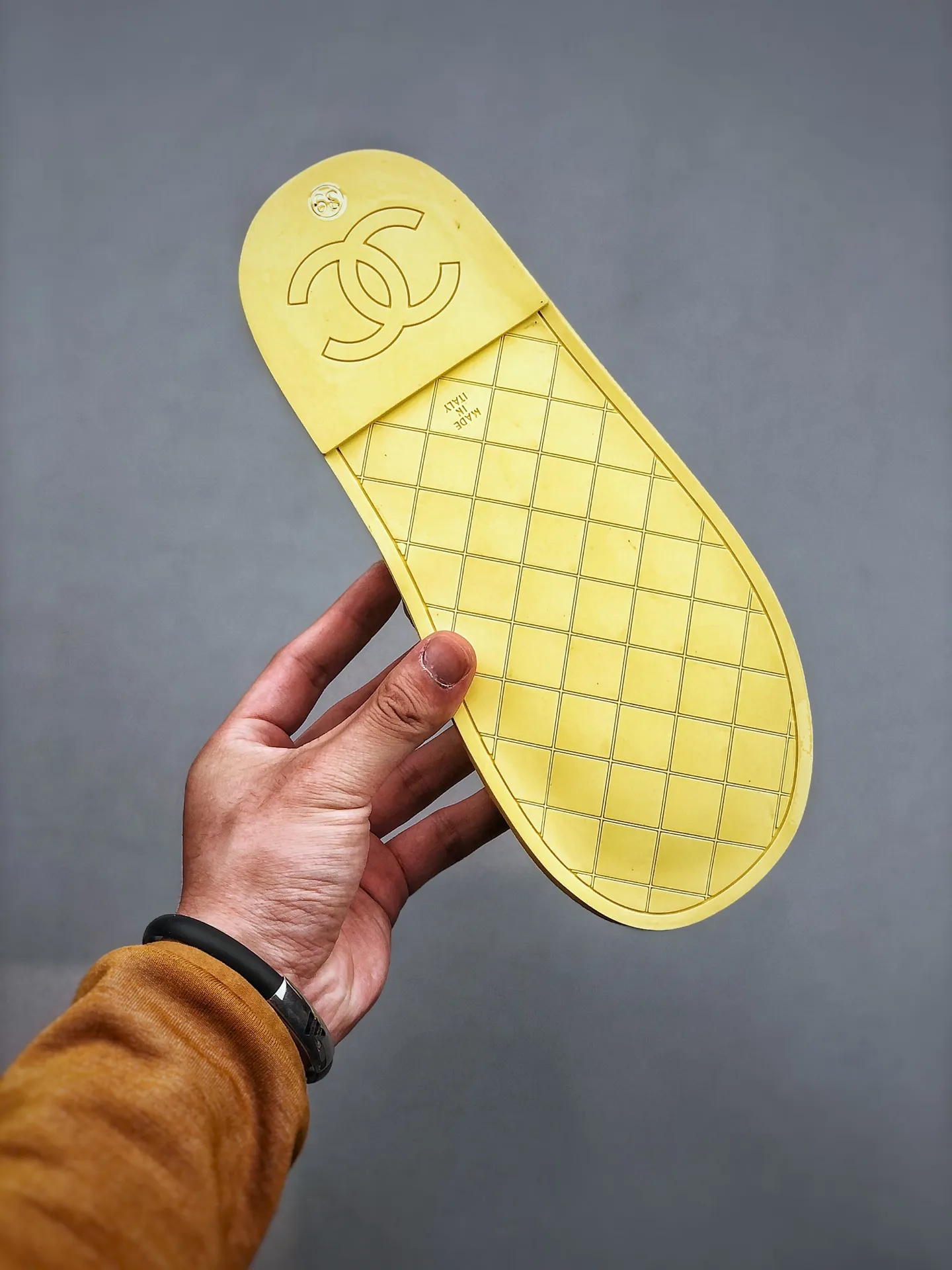 YASSW | Chanel CC Platform Slide Sandals Quilted Leather Yellow - Replica Review