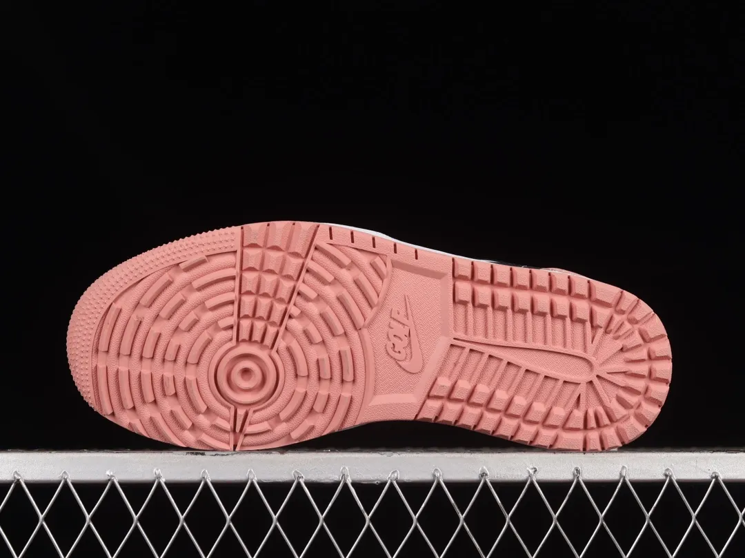 YASSW | Exploring the Allure of Replica Air Jordan 1 Low Golf Sneakers in Rust Pink