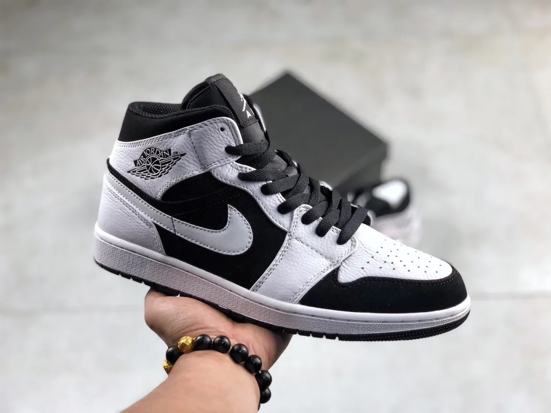 YASSW | Air Jordan 1 Mid Diamond Shorts - White Black: Review and Buying Guide