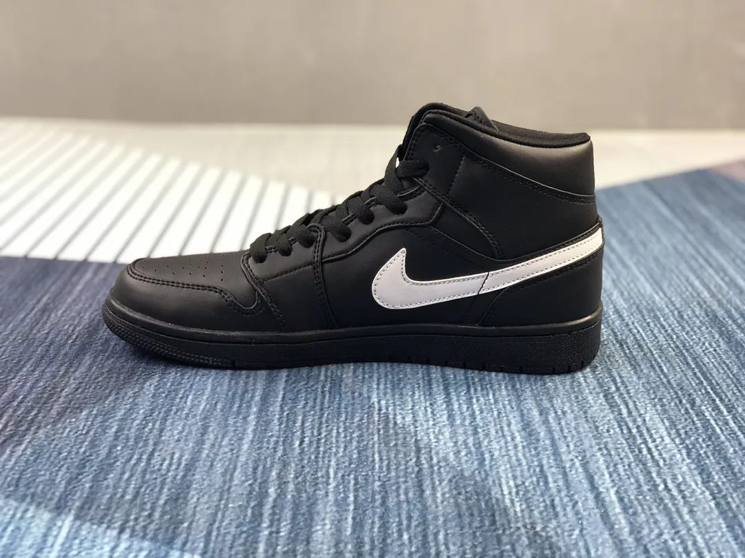 YASSW | Air Jordan 1 Mid Black White (2018): A Timeless Classic for Sneaker Enthusiasts