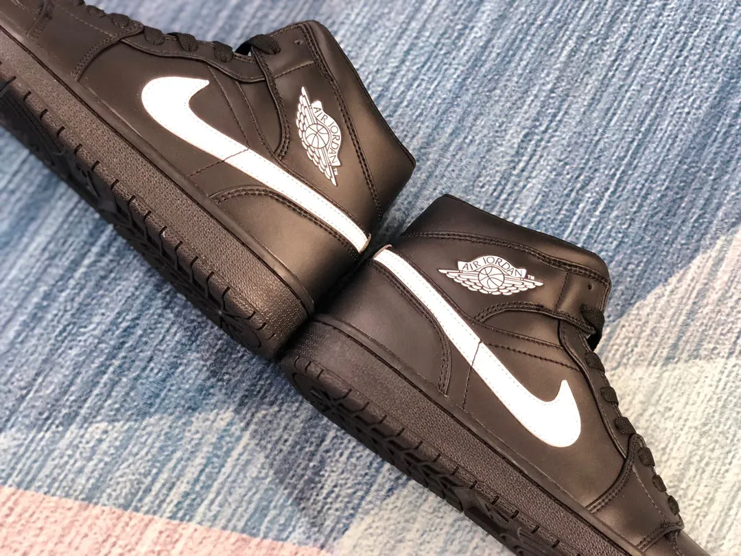 YASSW | Air Jordan 1 Mid Black White (2018): A Timeless Classic for Sneaker Enthusiasts