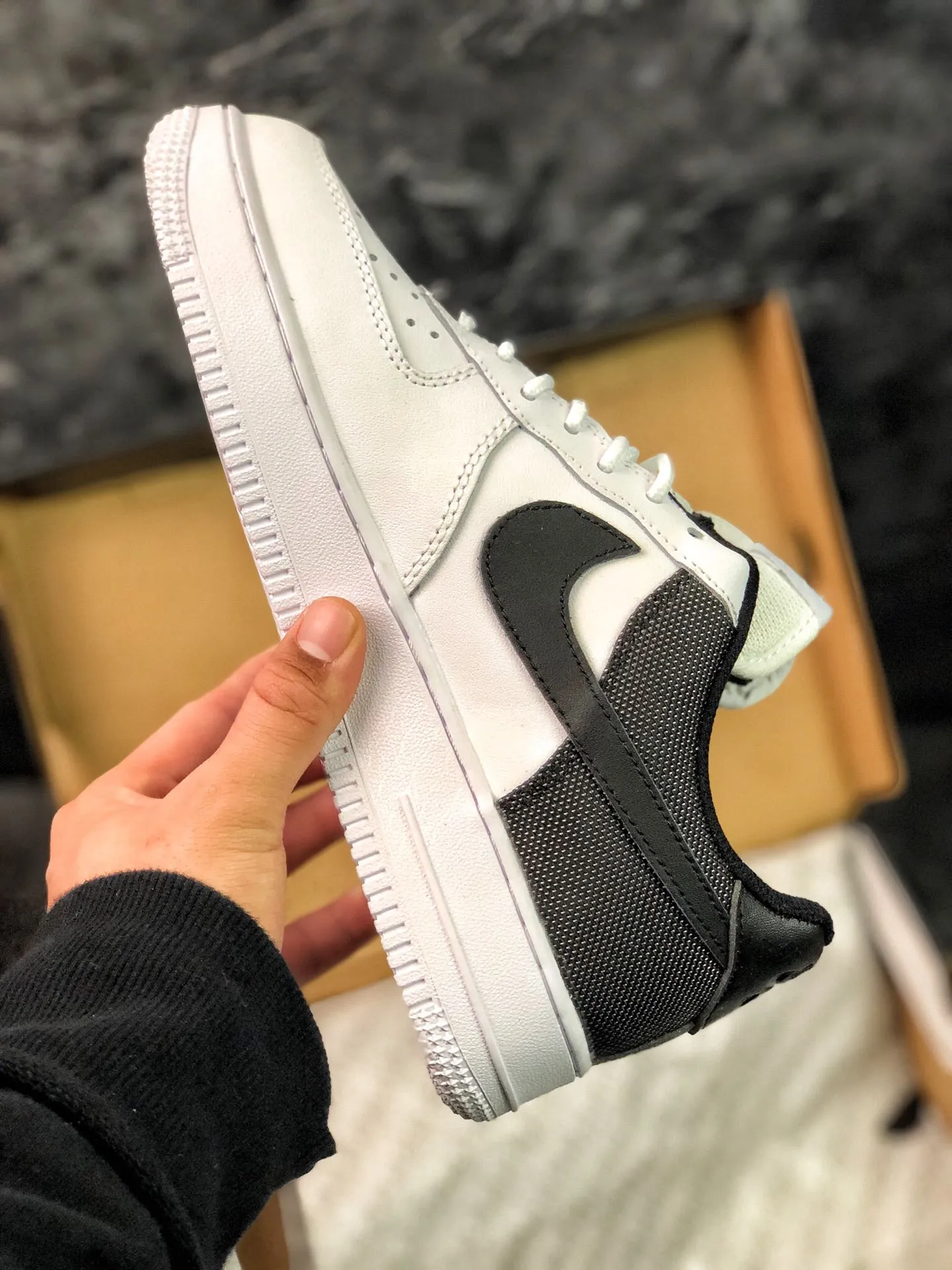 YASSW | PEACEMINUSONE X Nike Air Force 1 '07 Low Para-Noise 2.0: White & Black Daisy