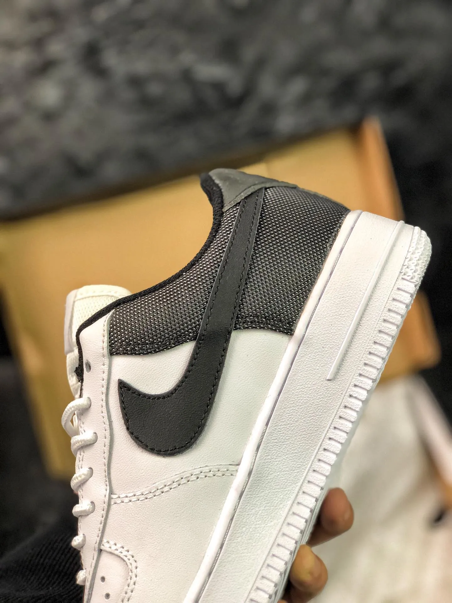 YASSW | PEACEMINUSONE X Nike Air Force 1 '07 Low Para-Noise 2.0: White & Black Daisy