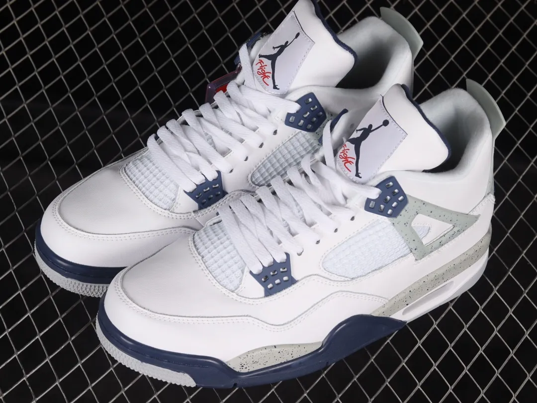 YASSW | Air Jordan 4 Retro Midnight Navy: Iconic Style & Performance