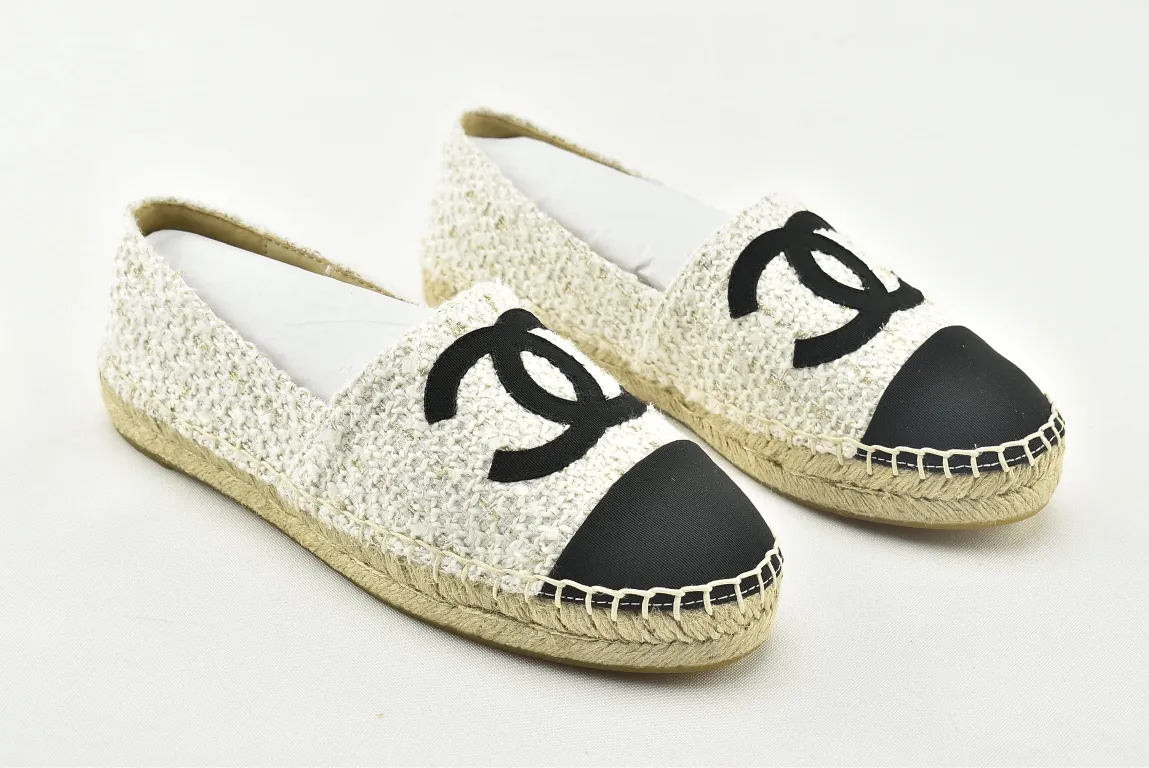 YASSW | Chanel Tweed CC Espadrilles 36 Ecru White Blue Black | FASHIONPHILE Review