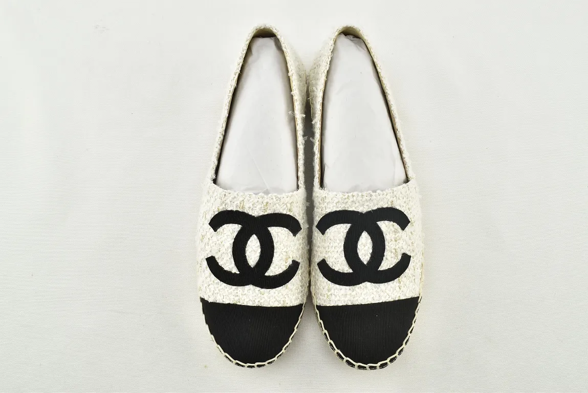 YASSW | Chanel Tweed CC Espadrilles 36 Ecru White Blue Black | FASHIONPHILE Review