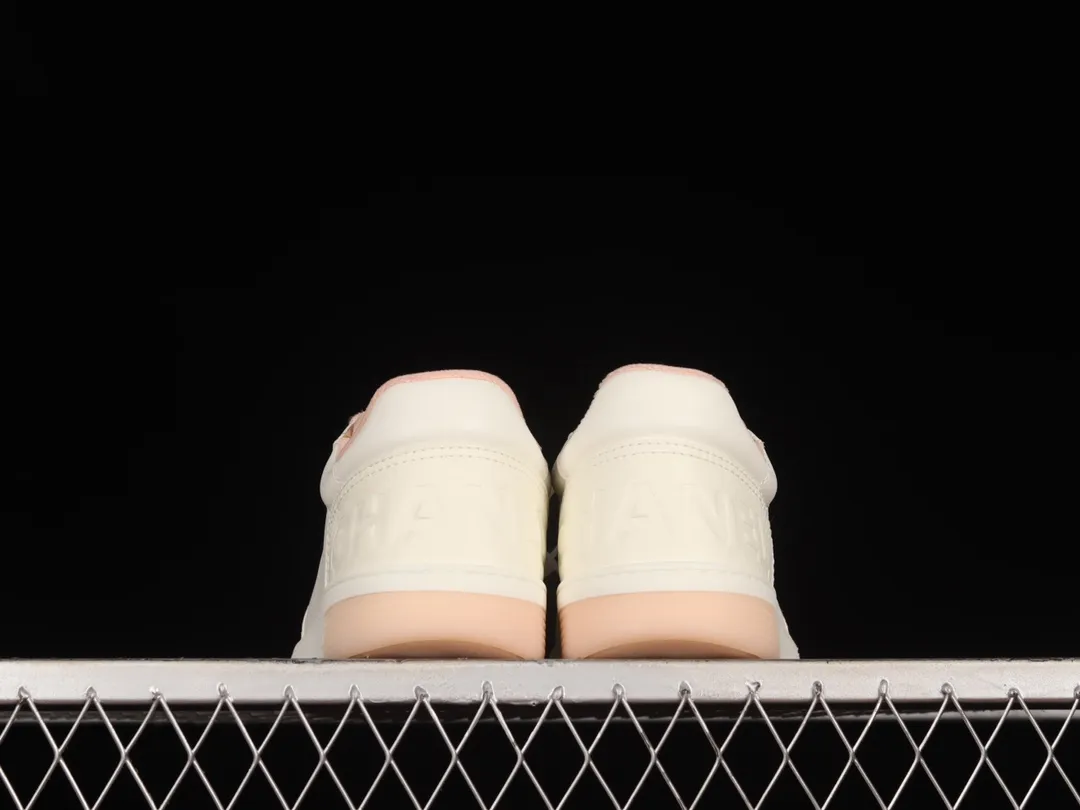 YASSW | CHANEL Grained Calfskin and Leather Women's Sneakers: White and Pink Review