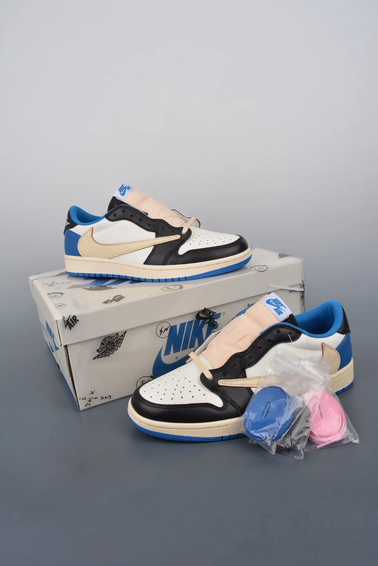 YASSW | Nike Jordan 1 Low Travis Scott x Fragment – Men's Blue and Cream Trainers