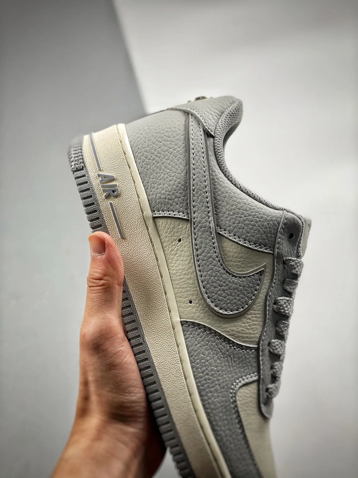 YASSW | Unveiling the Stussy x Nike Air Force 1 Low 'Mica Green/Coconut Milk': A Comprehensive Review